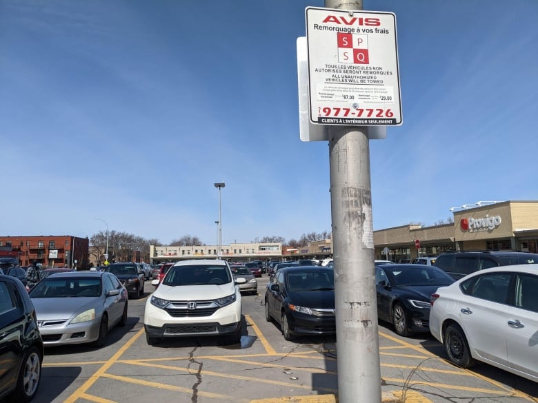 They parked. They shopped. They got towed: Anger and frustration at a Montreal strip mall