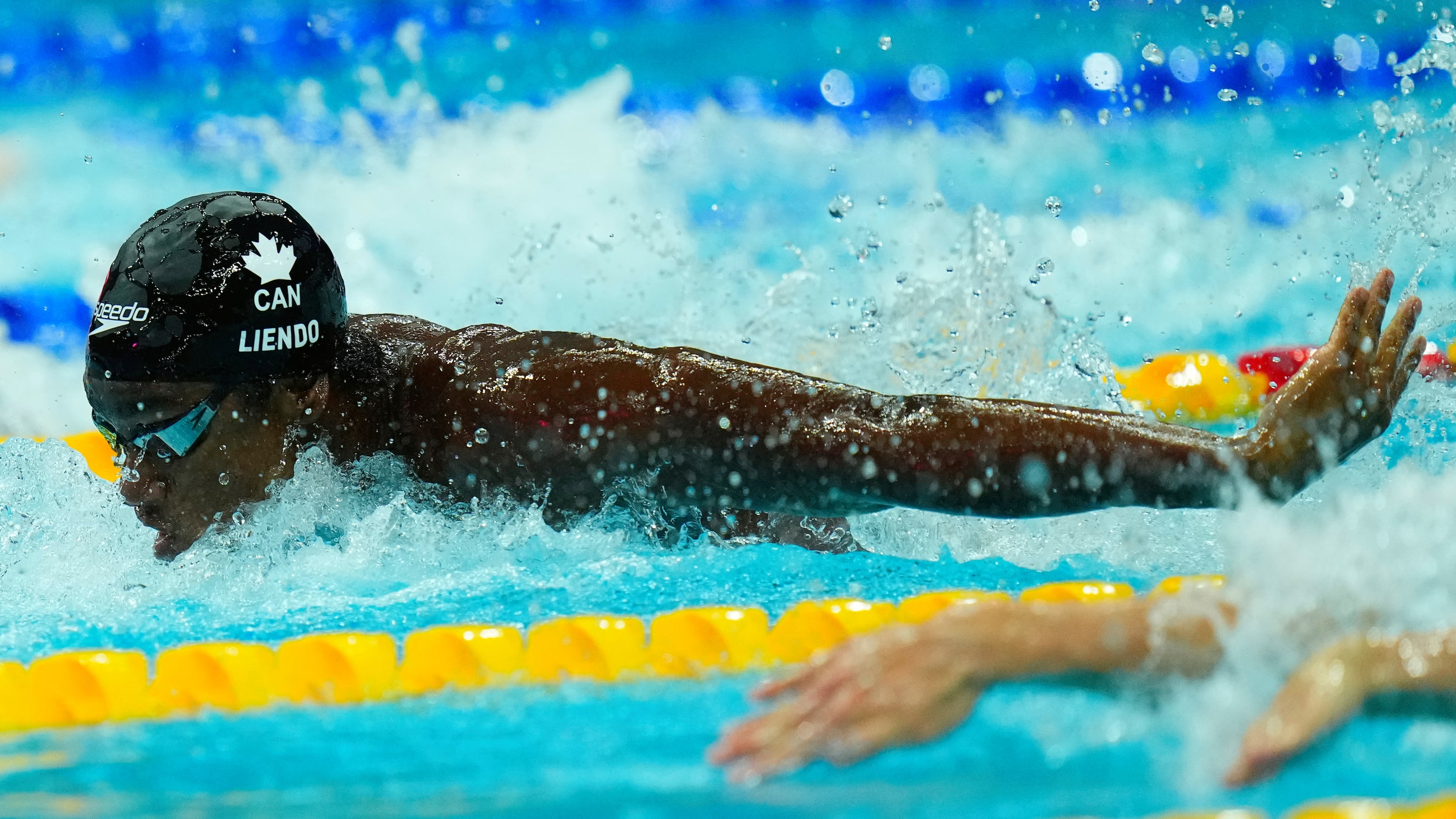 Canada's Summer McIntosh, 15, wins 2nd gold medal at world aquatics championships