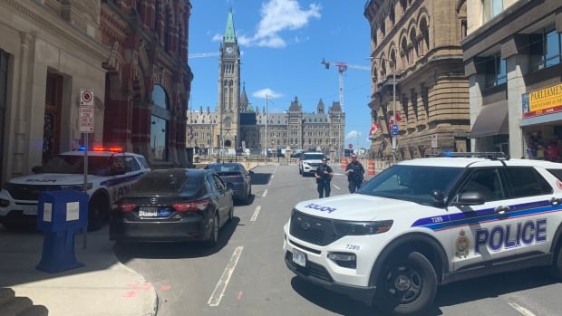 police locate 2 people vehicles of interest after parliament hill evacuation