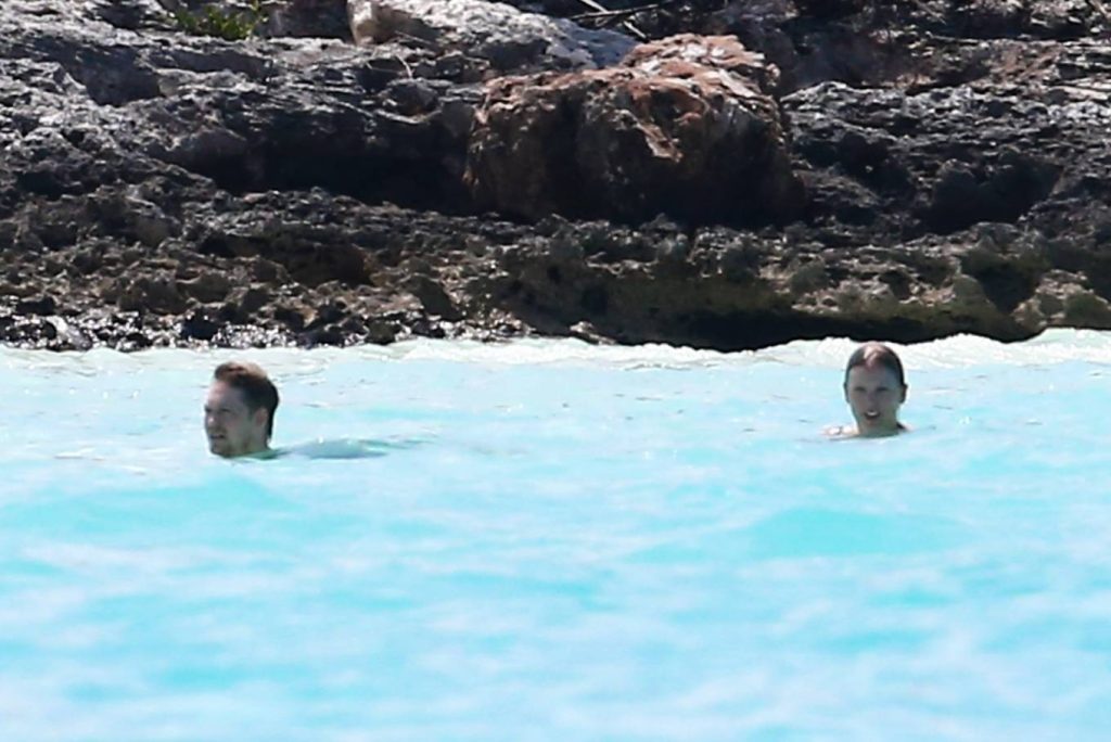 taylor swift spotted in a bikini at a beach in the bahamas 11