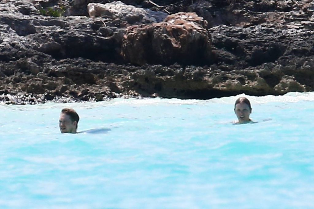 taylor swift spotted in a bikini at a beach in the bahamas 27