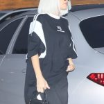 Kim Kardashian – Rocks a platinum blonde bob to dinner at Nobu