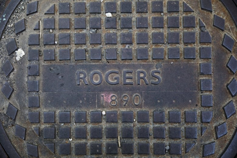 what happened rogers executives to brief politicians about recent network outage 1