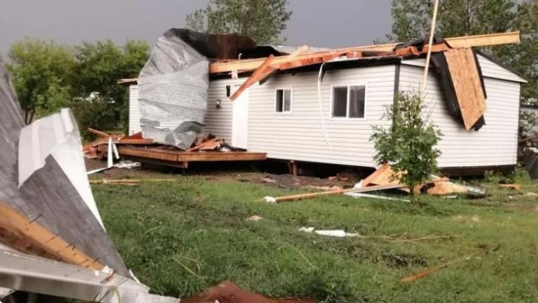 northwestern alberta community comes together after potential tornado hits