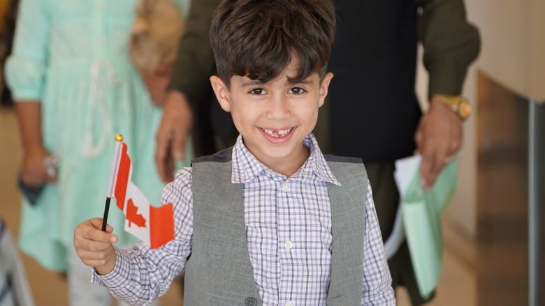 today is a fantastic day manitoba welcomes more than 320 afghan refugees