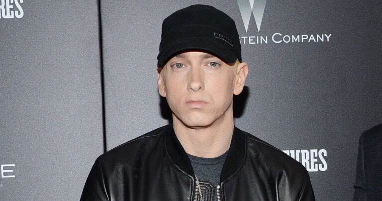 #Eminem’s Mom Praises Him for Rock & Hall of Fame Induction After Estrangement
