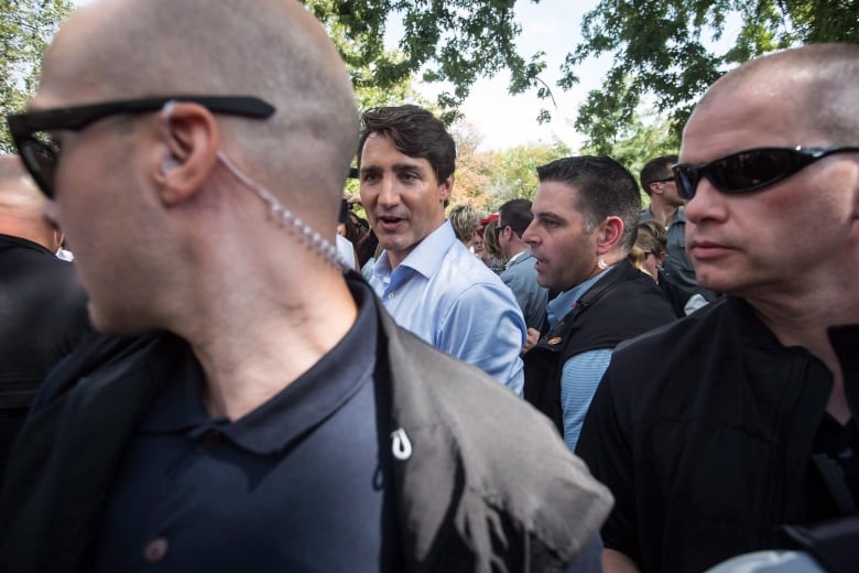 former mountie tasked with protecting trudeau may have leaked pms schedule police report