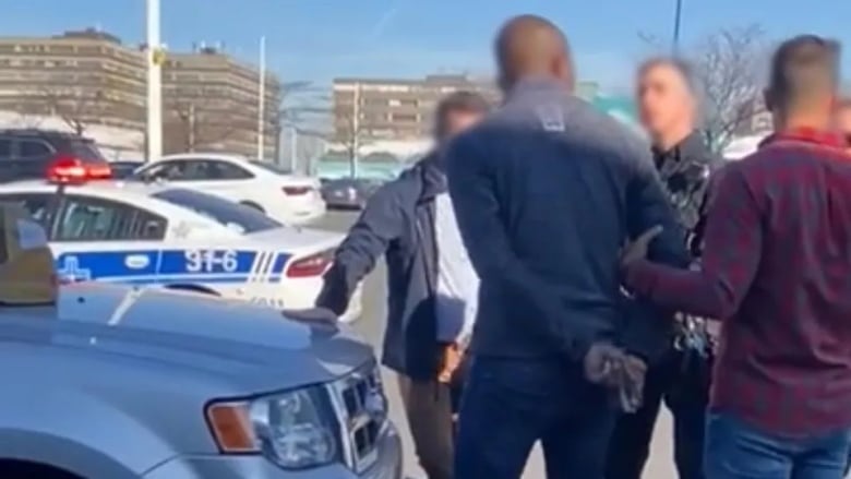 innocent black man handcuffed after a car montreal police thought was stolen ended up being his 1