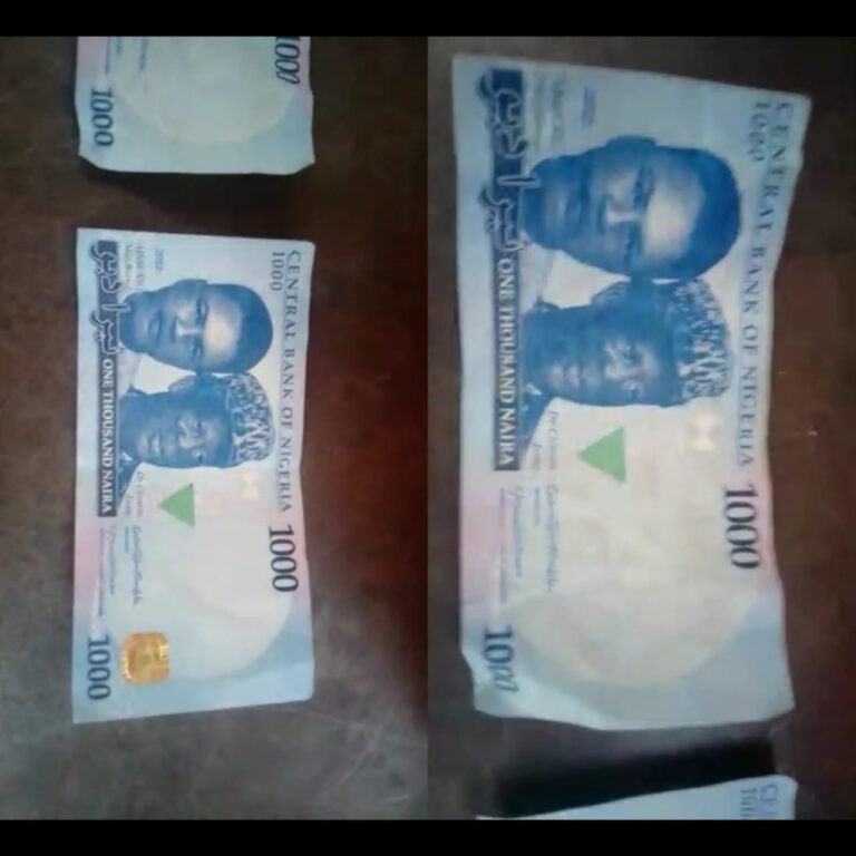 Man alerts Nigerians on circulation of fake N1000 notes pictures