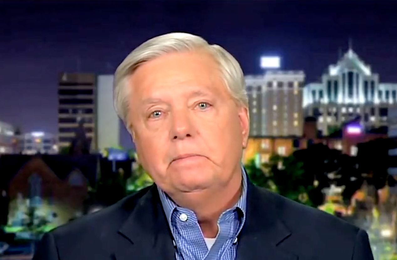 lindsey graham gets super emotional begging fox news viewers to donate to trump 1