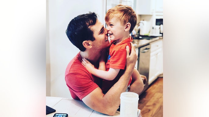 Singer Granger Smith permanently ends his career to serve God 3 years after his son drowned