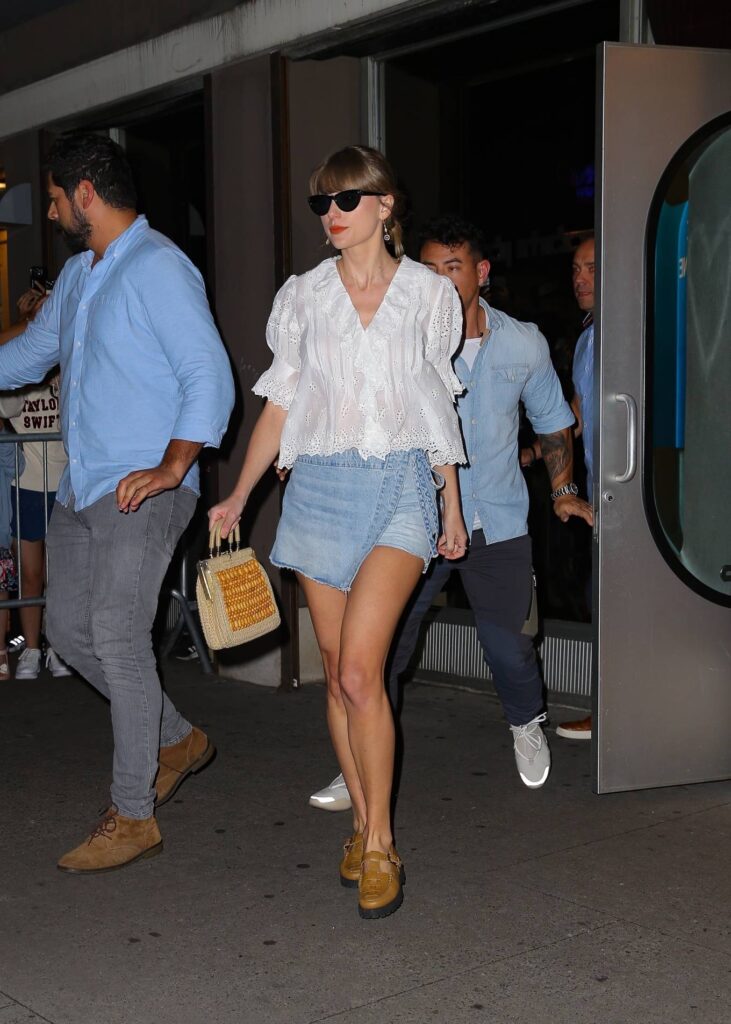 taylor swift is seen as she exits from electric lady studios in new york 3