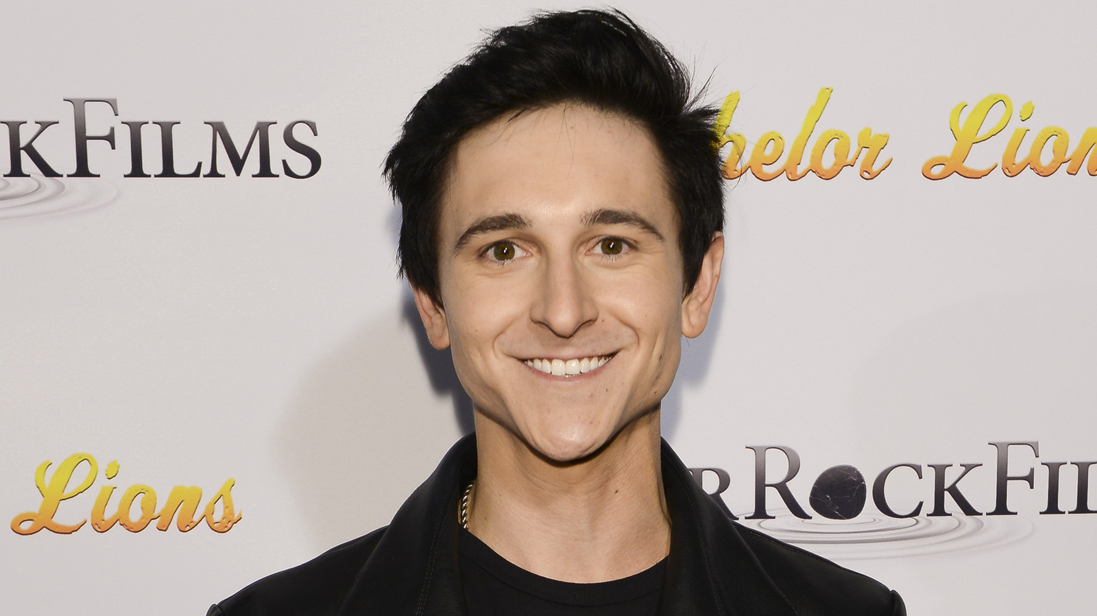 hannah montana star mitchel musso looks unrecognizable in miserable mugshot
