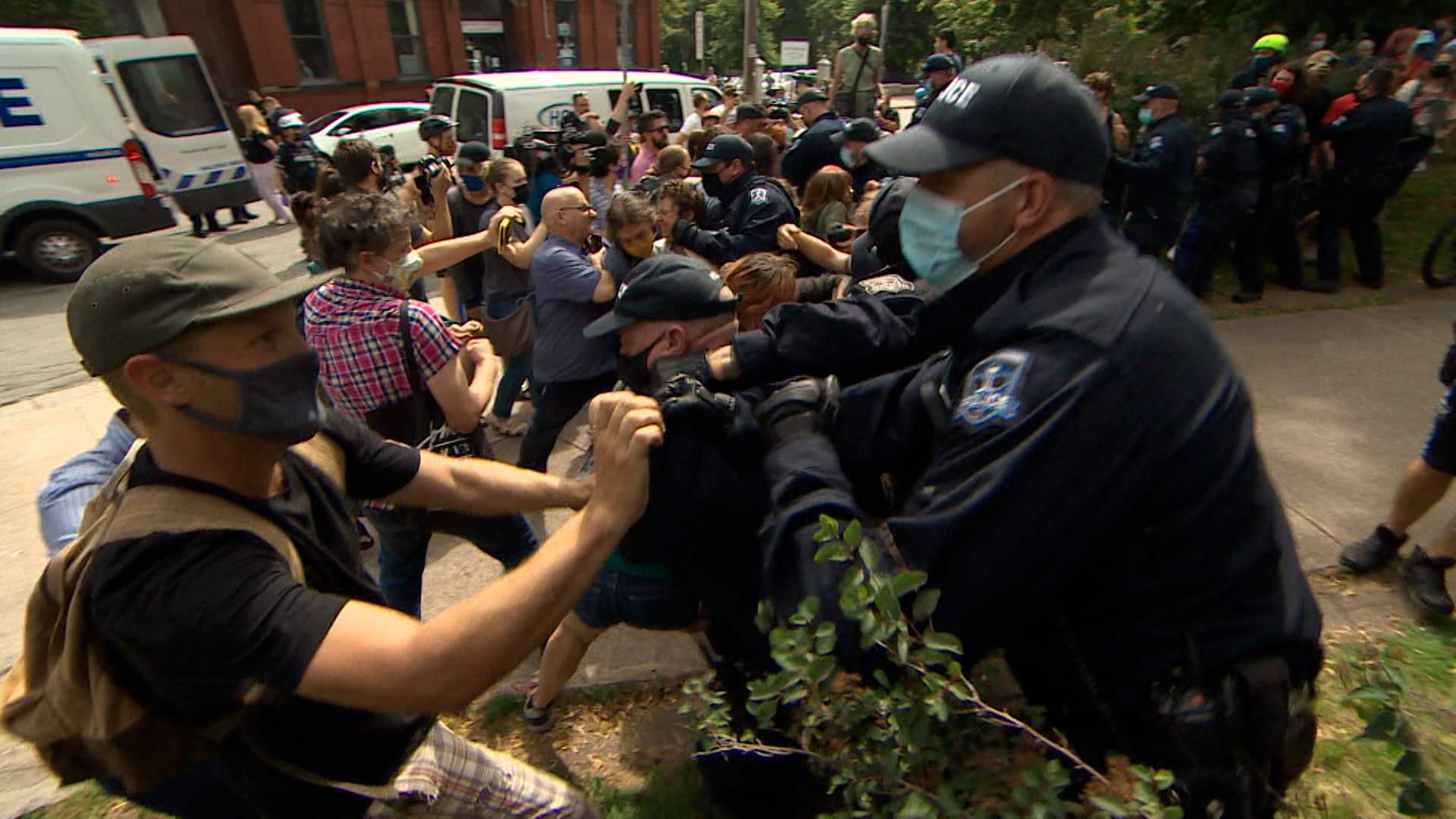 what happened when halifax police pepper sprayed people protesting removal of shelters for homeless people 1