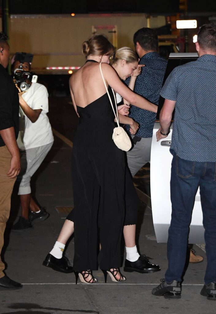 taylor swift with gigi hadid out for a girls night at nobu in new york 12