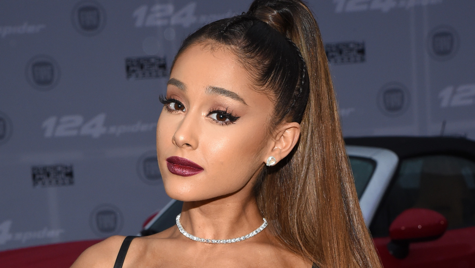 the cosmetic procedures ariana grande admits to getting
