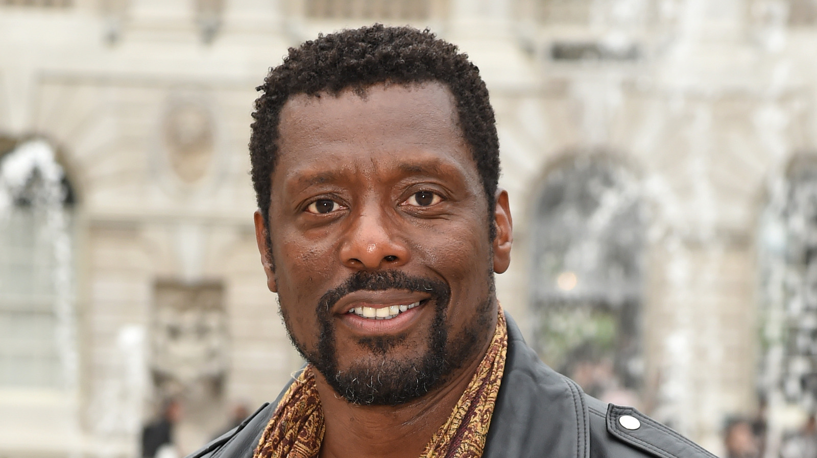 who is chicago fire star eamonn walkers real life wife