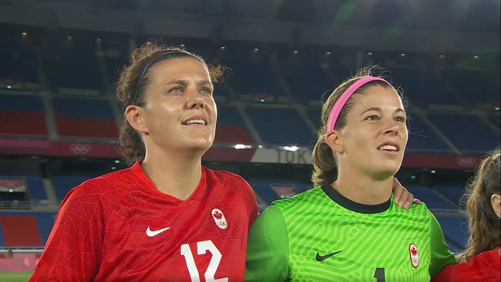 canadian soccer great christine sinclair announces retirement from international play 8