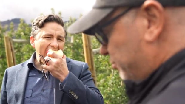 poilievre gets international attention for apple eating viral moment