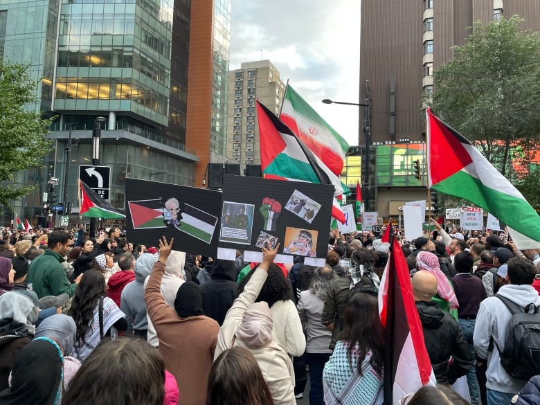 Pro-Palestinian demonstration held in downtown Montreal as Hamas-Israel conflict escalates