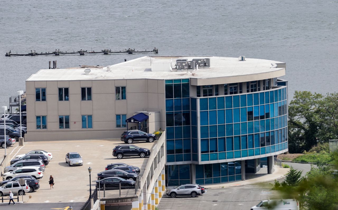 A photo shows a building for IS EG Halal, which prosecutors have linked to the investigation against Menendez in New Jersey, on Sept. 22.