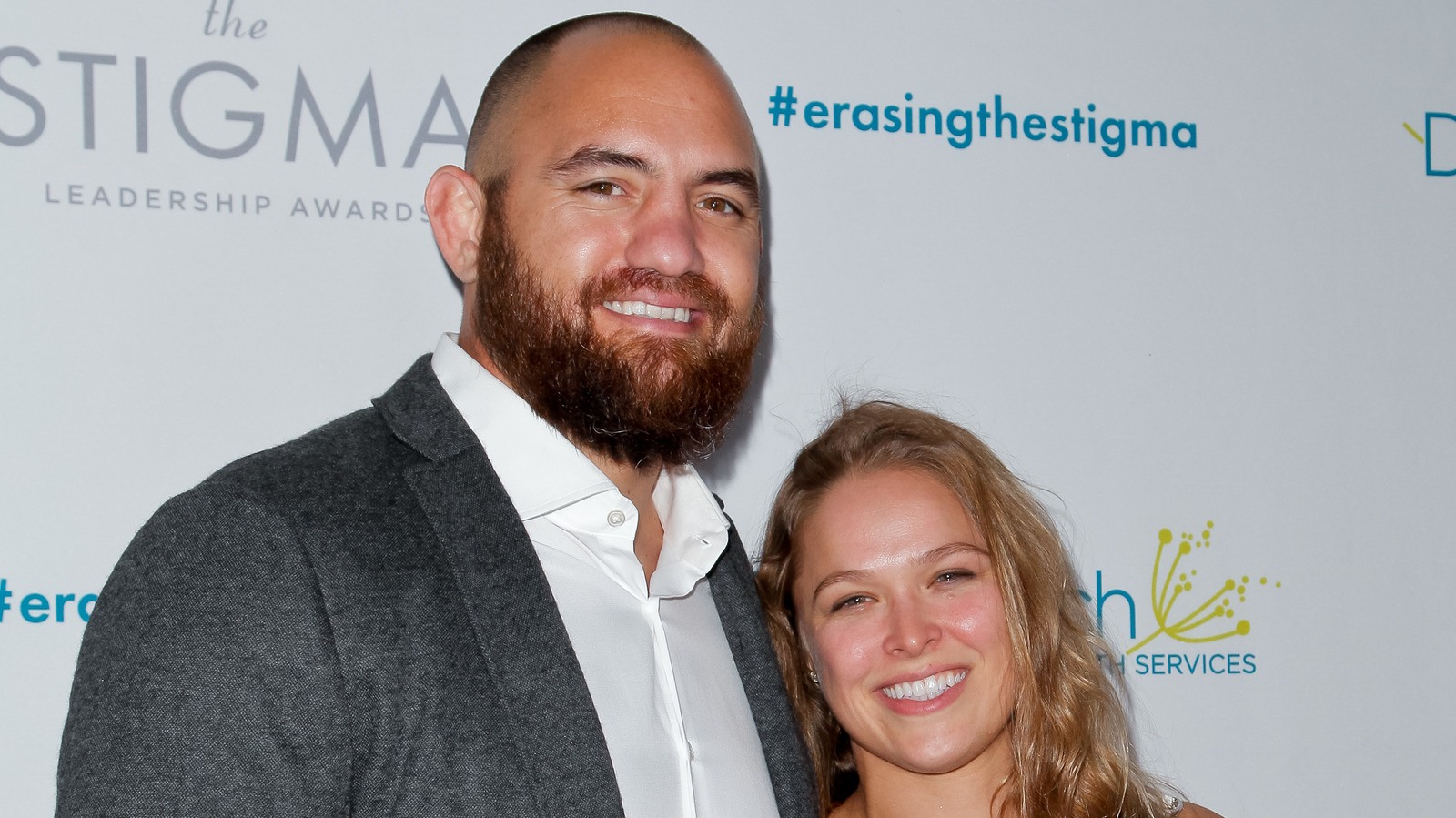 what ronda rouseys husband travis browne really does for a living