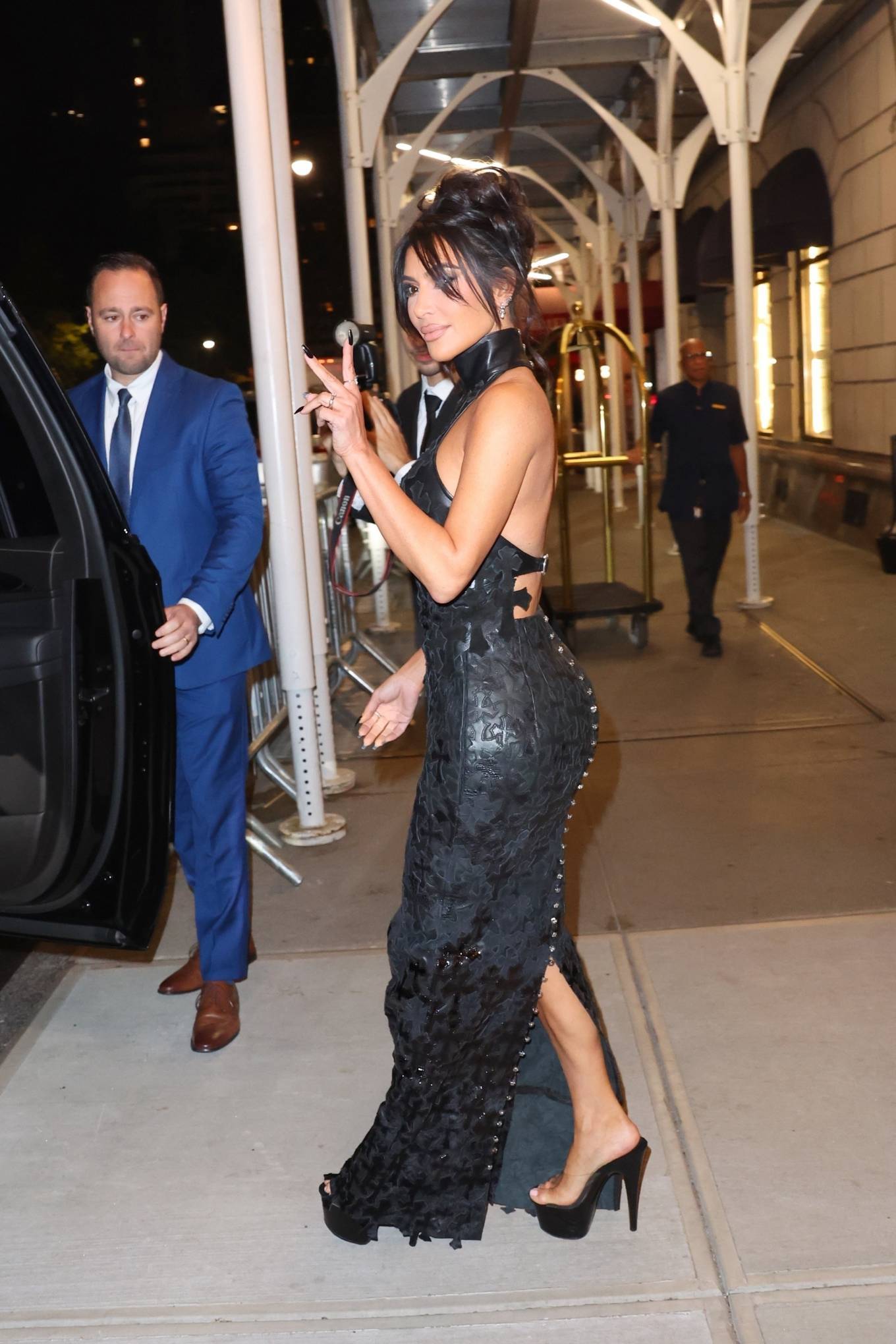 kim kardashian seen at cfda fashion awards in nyc 18