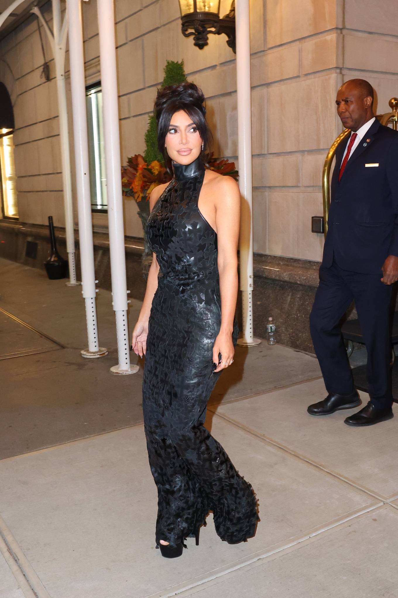 kim kardashian seen at cfda fashion awards in nyc 4