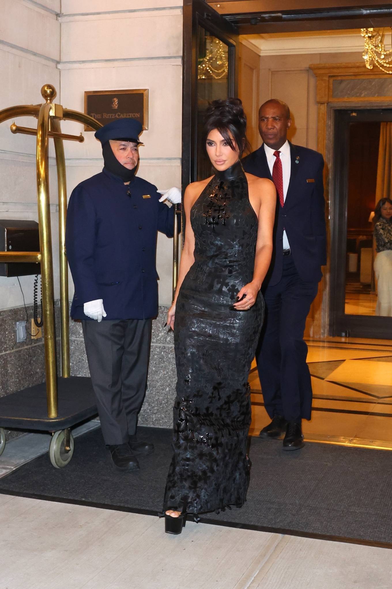 kim kardashian seen at cfda fashion awards in nyc 8