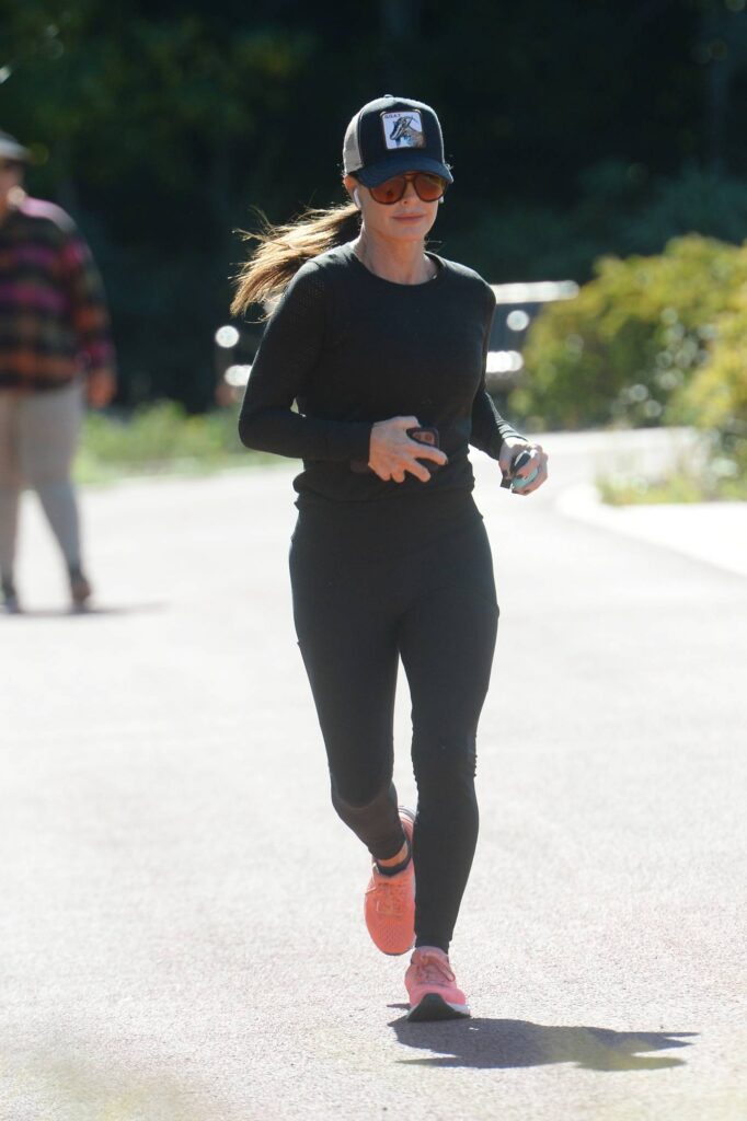 kyle richards working out 16