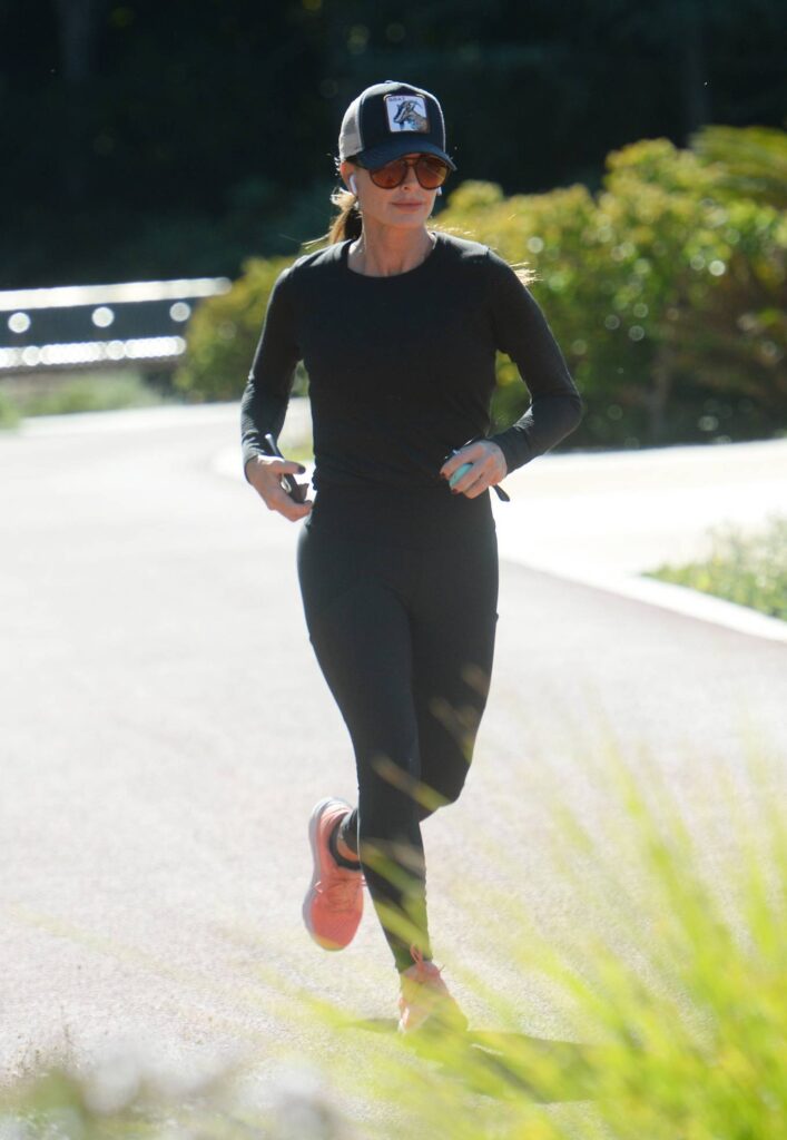 kyle richards working out 26