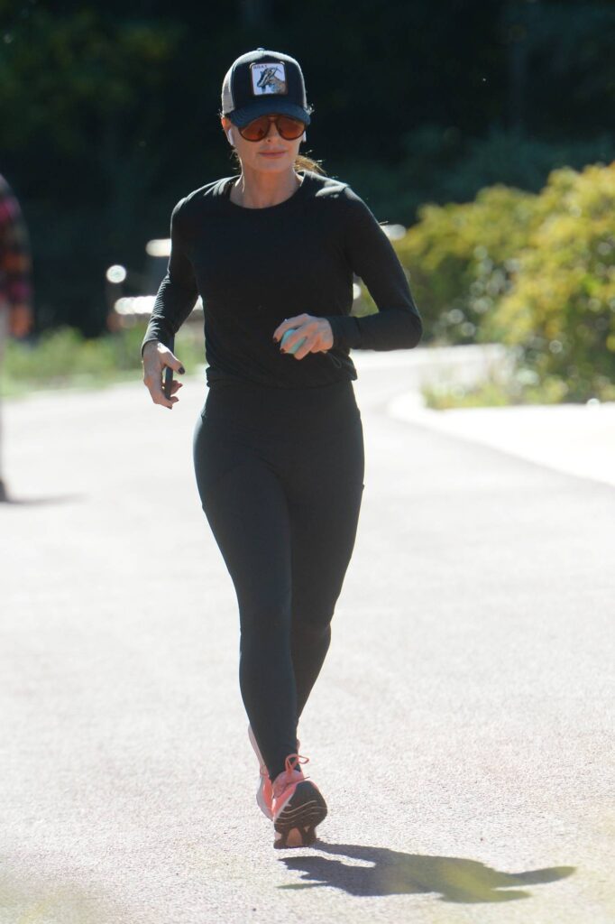 kyle richards working out 27