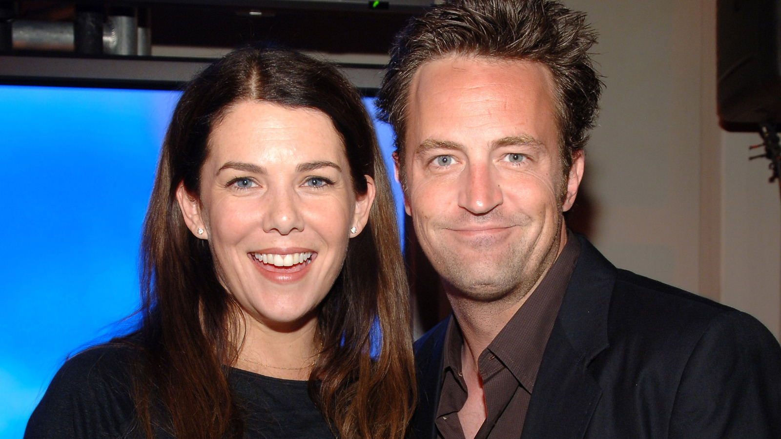 the truth about matthew perrys relationship with lauren graham