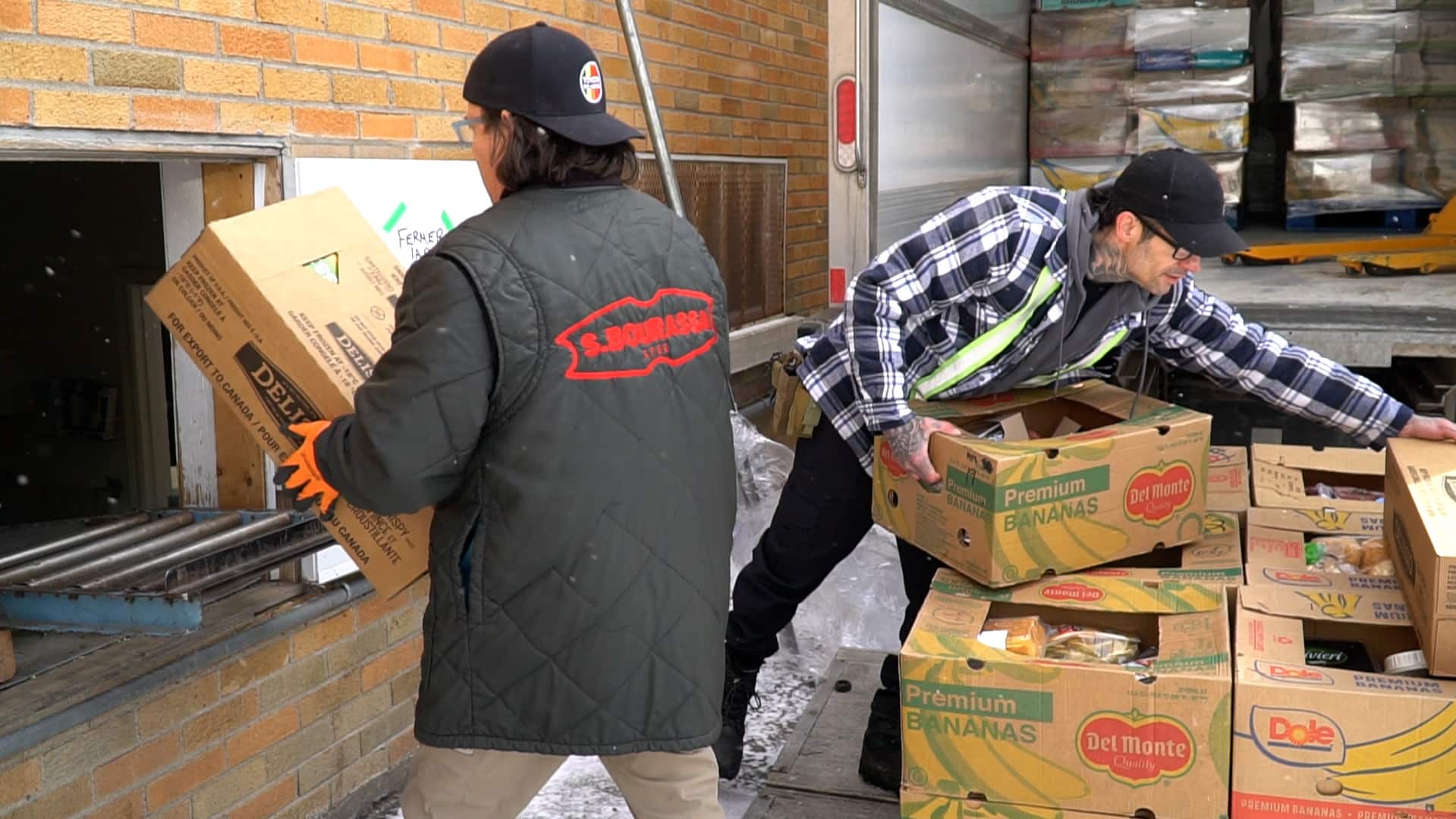 canadian food banks feel the squeeze amid holiday spike rising year round demand