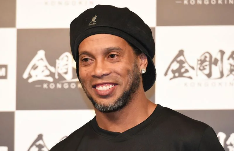 'Everyone loves him' - England midfielder hails Ronaldinho