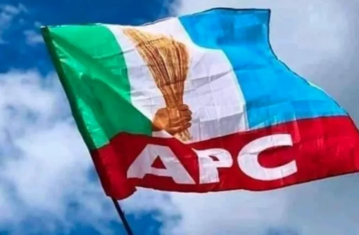 Ex-Senate President's loyalists, others defect to APC in Ebonyi