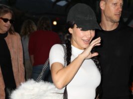 Kim Kardashian – Leaves restaurant in Los Angeles – GotCeleb
