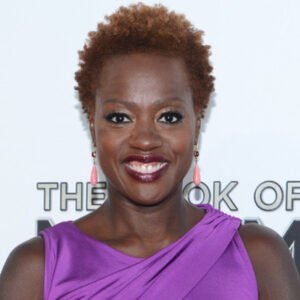 Celebs Who Look Nearly Unrecognizable With Their Natural Hair