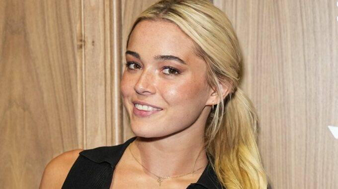 Olivia Dunne Confuses LSU Graduation For The Nightclub In Inappropriate Outfit