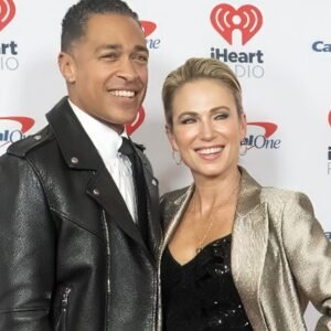 A Controversial Source Defends David Muir Amid Humiliating Clothespin Scandal (But It's Too Late)