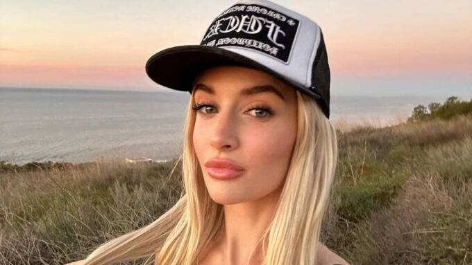 Sami Sheen's Wildly Inappropriate Outfits Just Get Worse