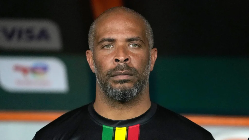 Super Eagles: How Eric Chelle treated Eguavoen during his unveiling as head coach [VIDEO]