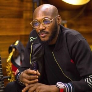 2Face creates scene at Edo Assembly amid alleged affairs with female lawmaker [VIDEO]