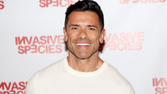 The Real Reasons Some Live Viewers Can't Stand Mark Consuelos