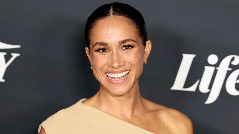 What You Dont Know, 9 Signs Prince Harry & Meghan Markle Are Headed Towards Divorce 130 Meghan Markle on the red carpet