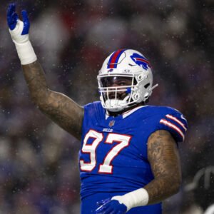 Celebs Who Can't Stand Jason Kelce