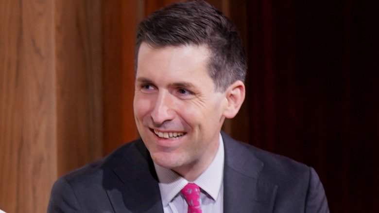 Celebrities Feuding with Jason Kelce 6 Calley Means on stage