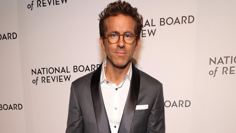 Ryan Reynold's New Approach To Blake Lively Drama Sends Red Flag His Career Is Feeling The Heat