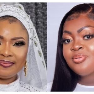 Nollywood stars, Eniola Badmus, Laide Bakare fight in public [VIDEO]
