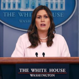 Pic Of Sarah Huckabee Sanders Without Makeup Is Head-Turning